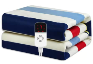 Automatic shut off electric heating blanket